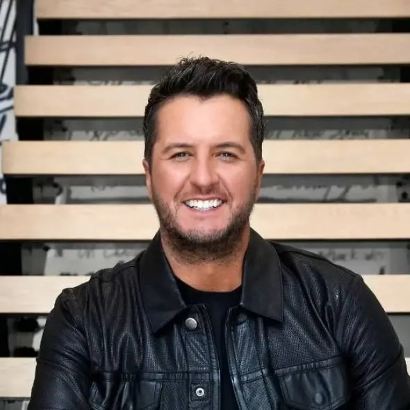 chat with ai character: Luke Bryan 