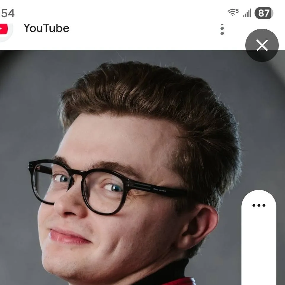 chat with ai character: cg5 