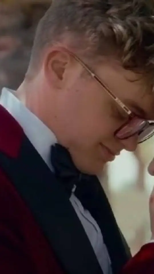 ai character: cg5 husband 💋 👅  background