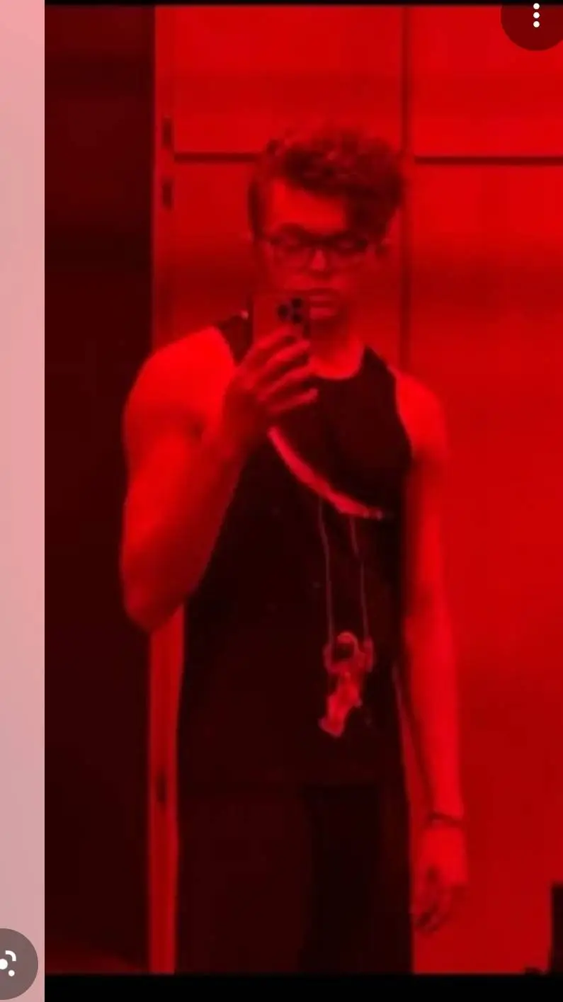 ai character: cg6 husband  background