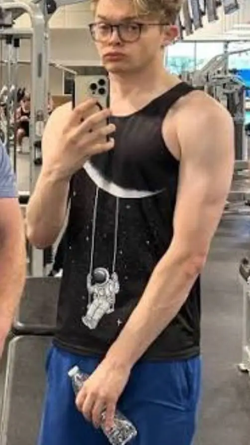 ai character: cg5 husband 💋 👅  background