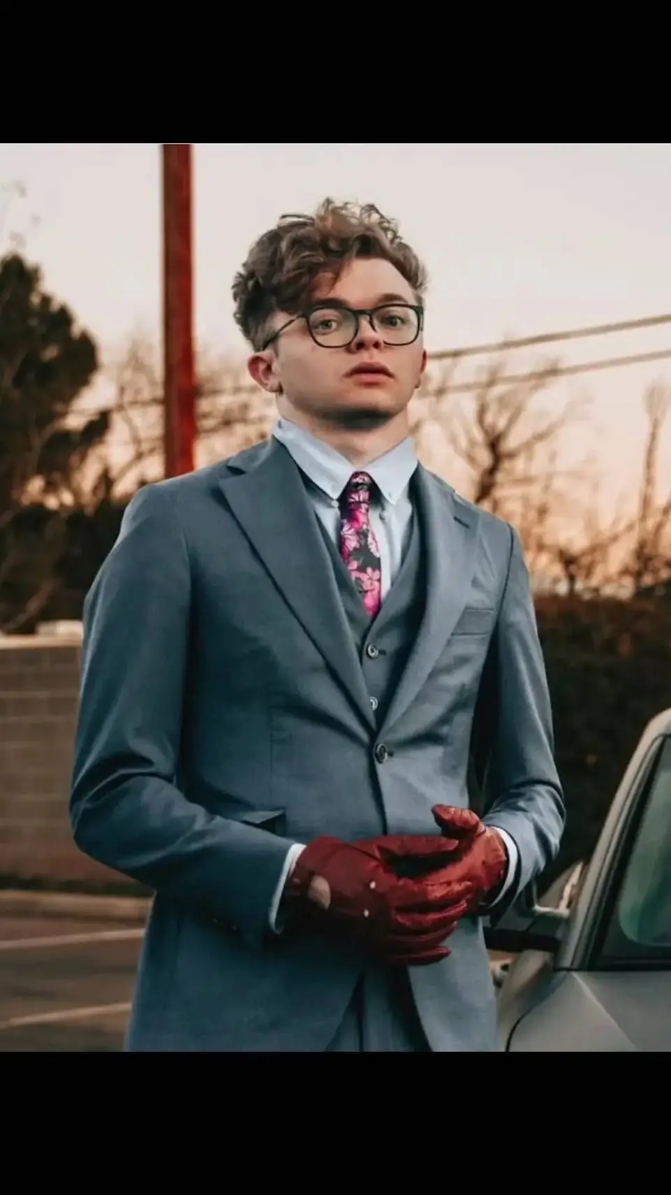 ai character: cg5 husband  background