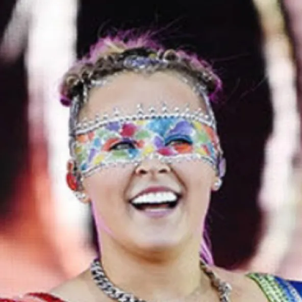 chat with ai character: Jojo siwa 