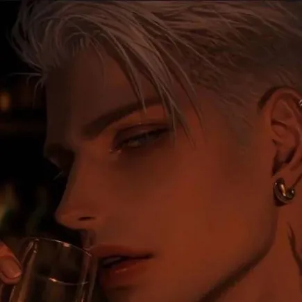 chat with ai character: Aaron