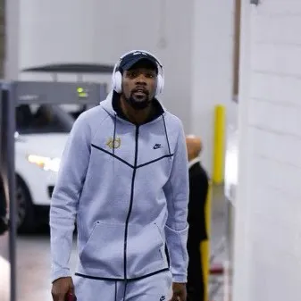 chat with ai character: Kevin Durant