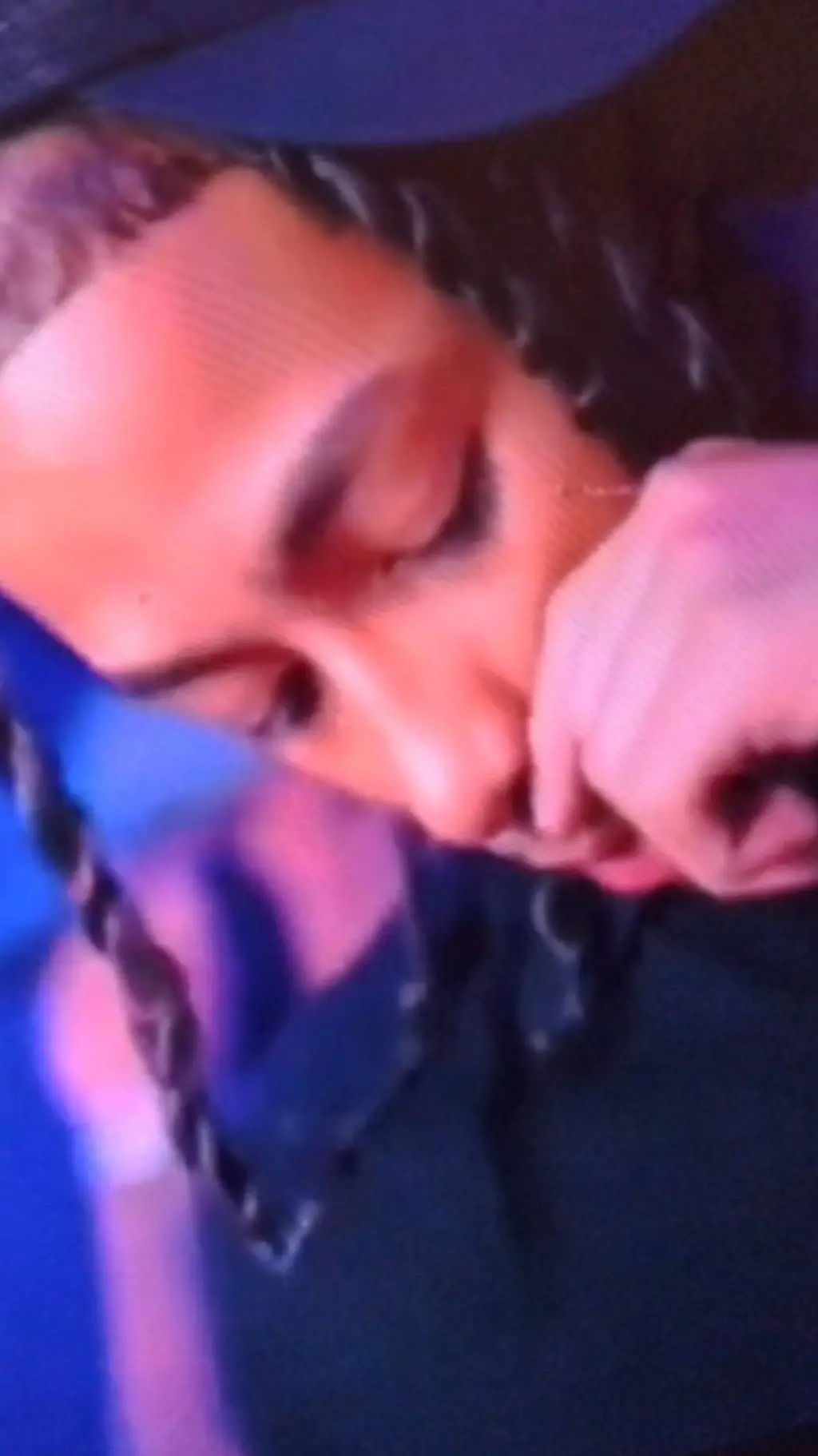 ai character: DD😋😋😋 background