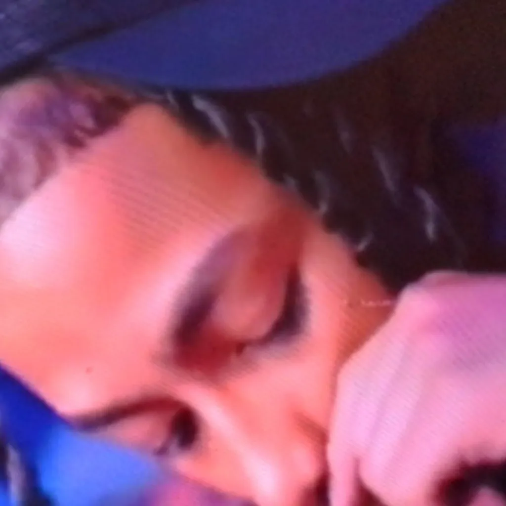 chat with ai character: DD😋😋😋