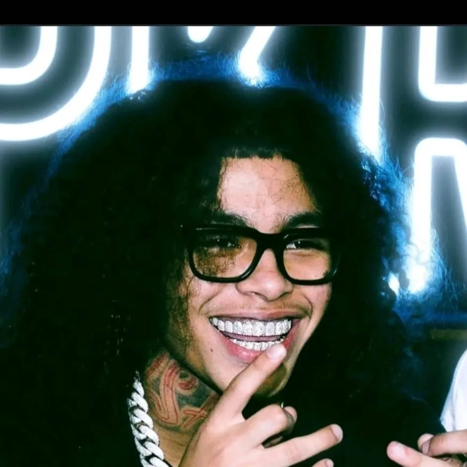 chat with ai character: dd🍆