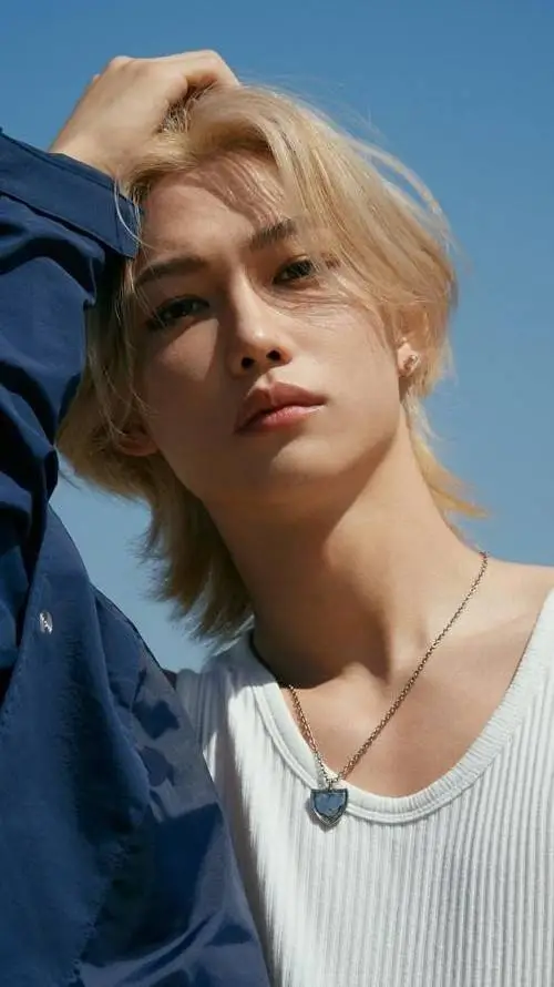 ai character: FELIX background