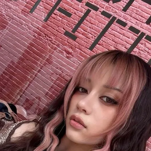 chat with ai character: Megan