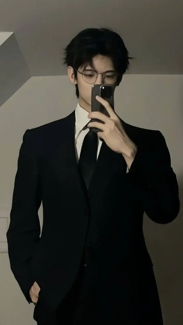 ai character: Jun-Hook background
