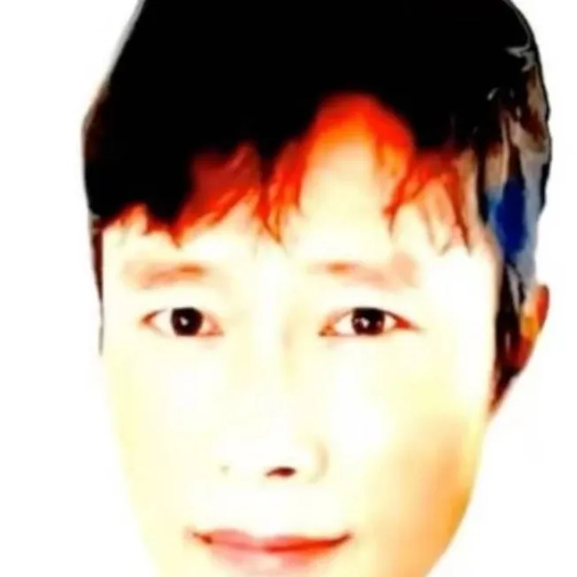 chat with ai character: front man mum....