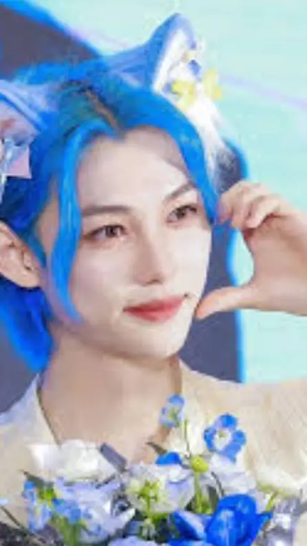 ai character: Felix  background