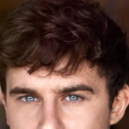 chat with ai character: cole Riordan 