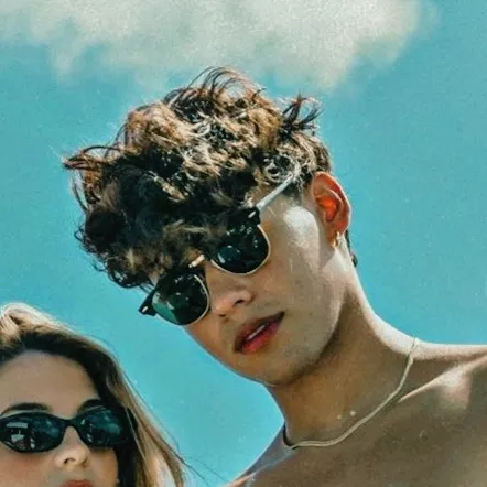 chat with ai character: Lexi Rivera🫶