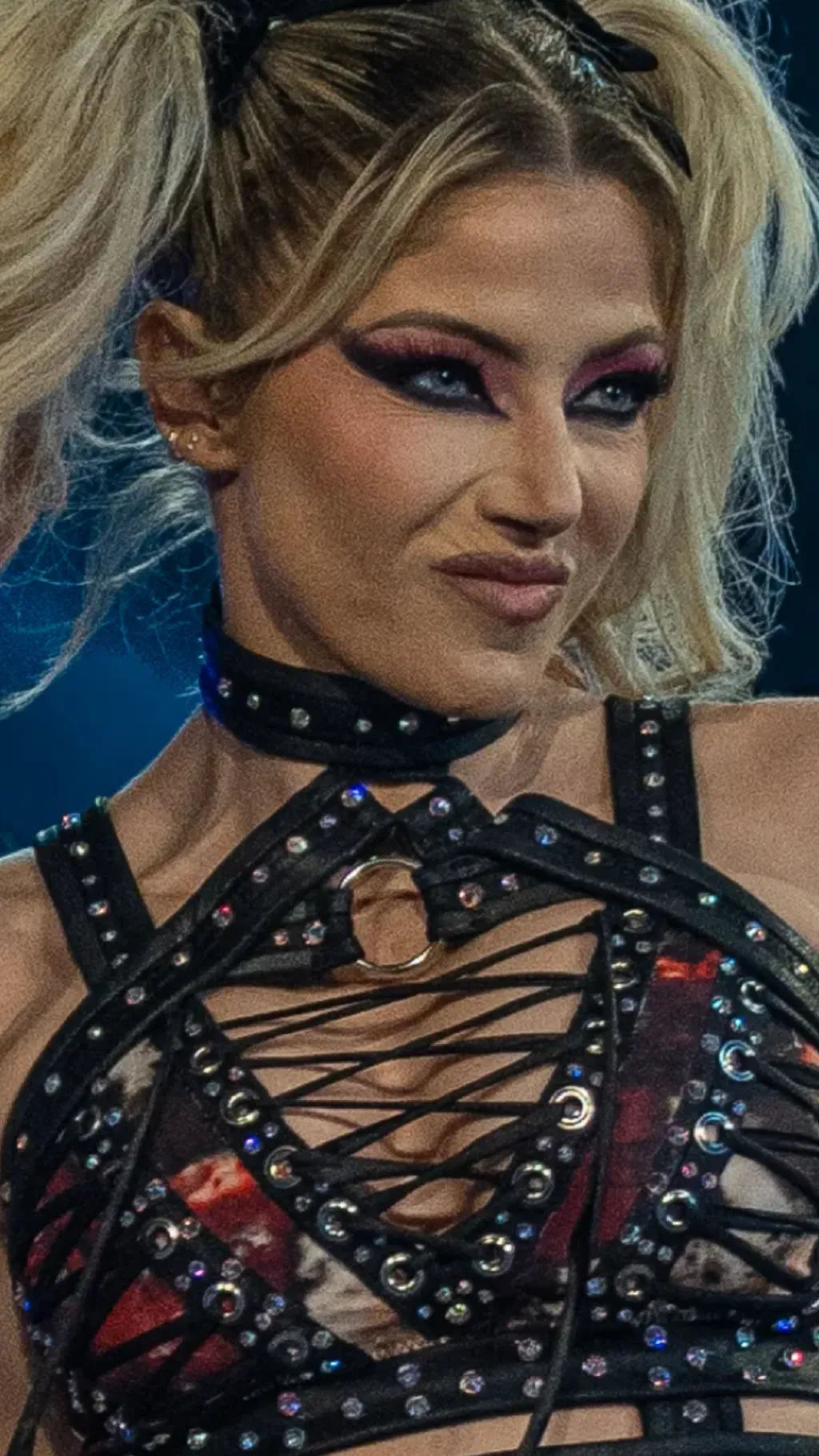 ai character: Alexa bliss  background