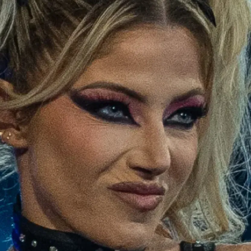 chat with ai character: Alexa bliss 