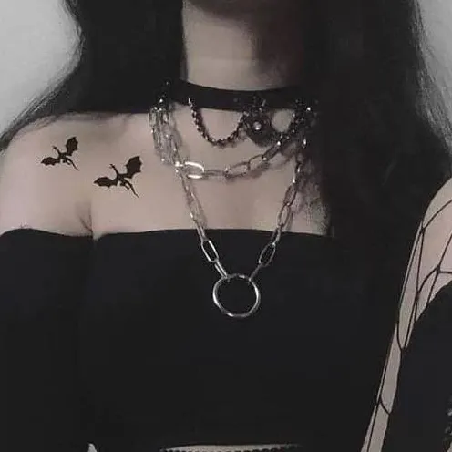 chat with ai character: Ada