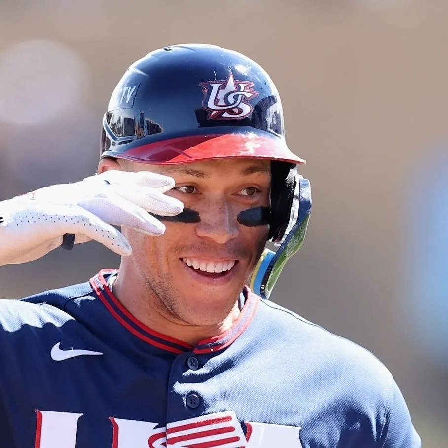 chat with ai character: Aaron judge 