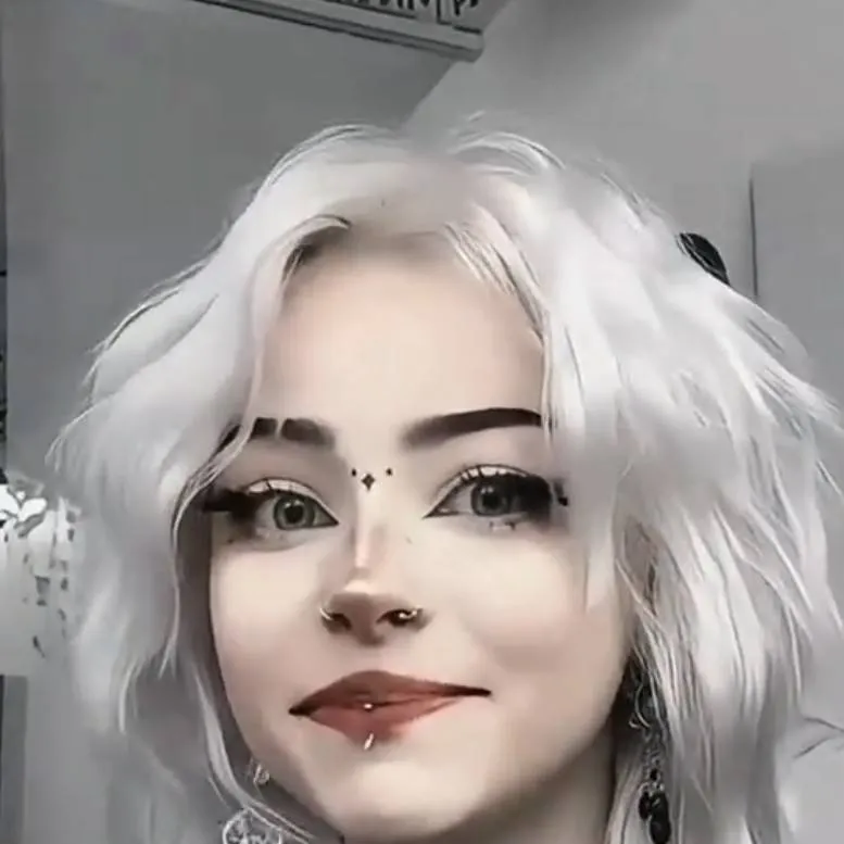 chat with ai character: Lunala