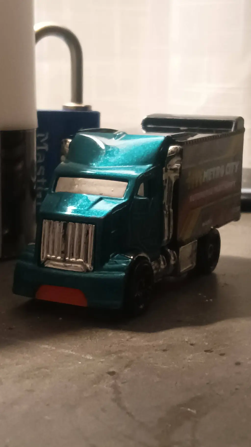 ai character: Blue truck  background