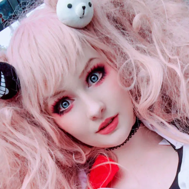 chat with ai character: Junko, Enoshima ￼