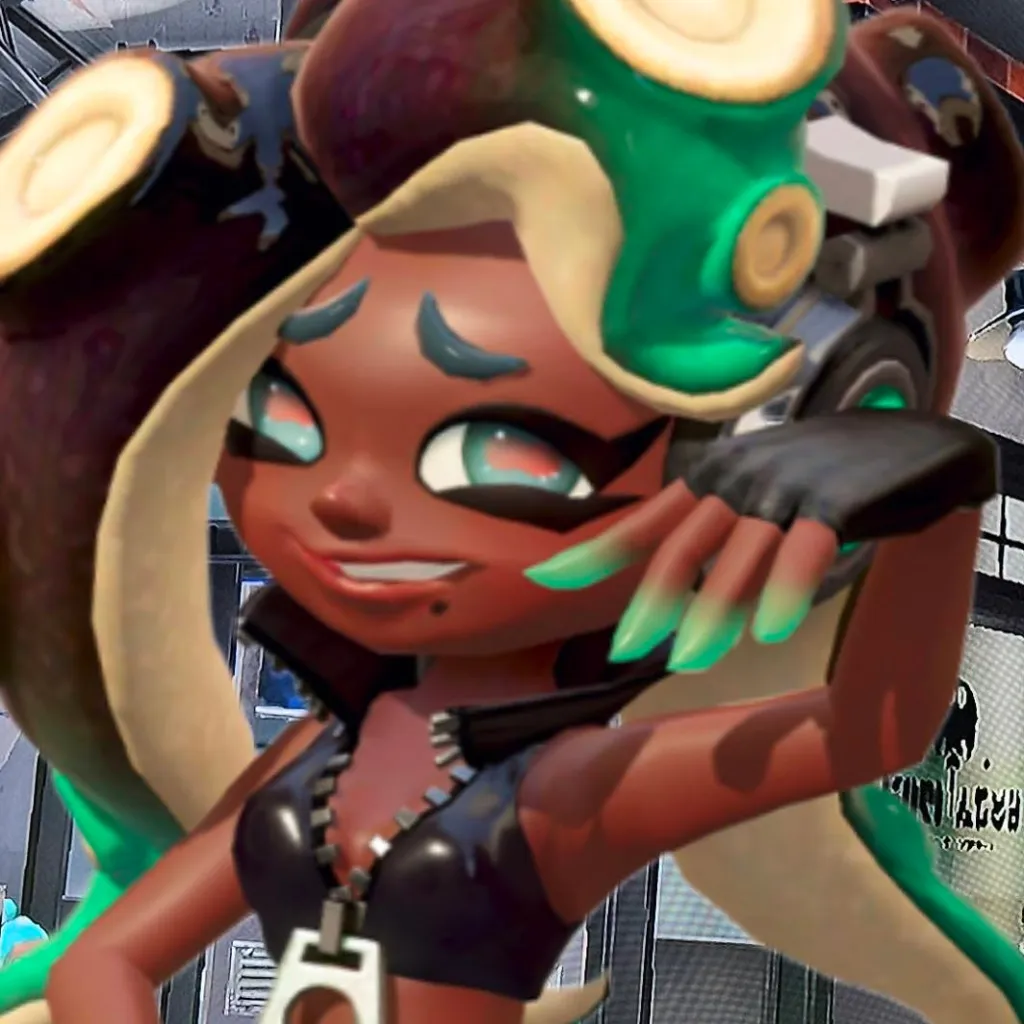 chat with ai character: Marina