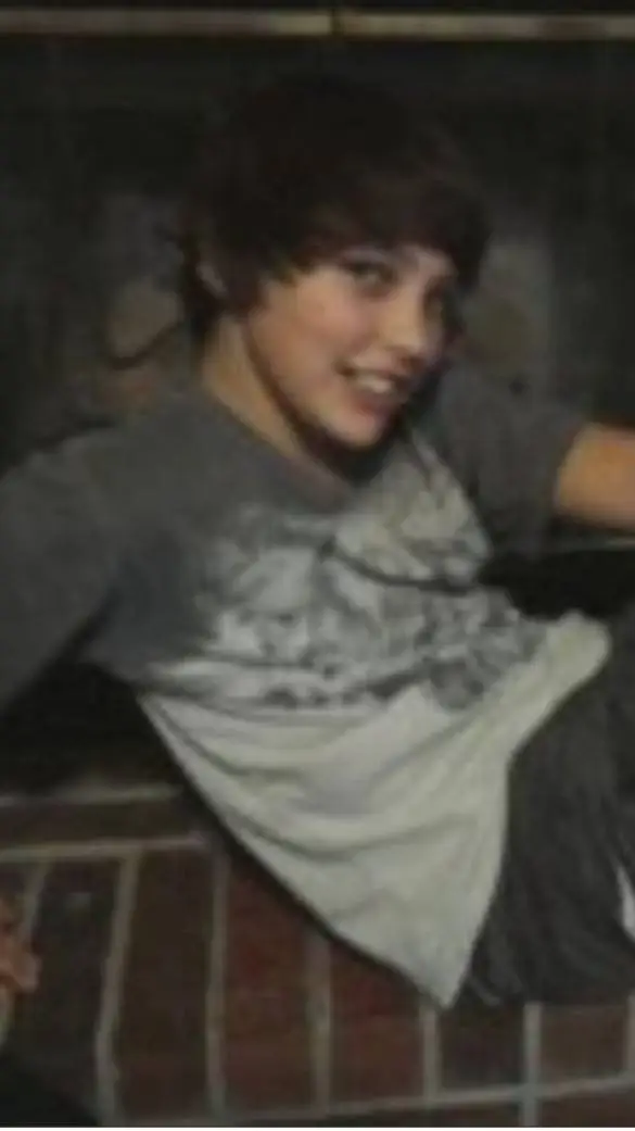 ai character: Colby brock  background