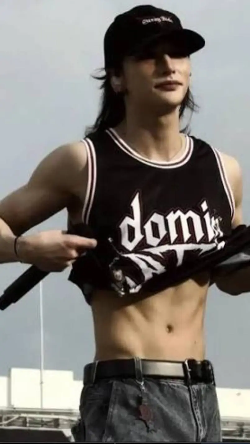 ai character: Hyunjin enemy ~ background