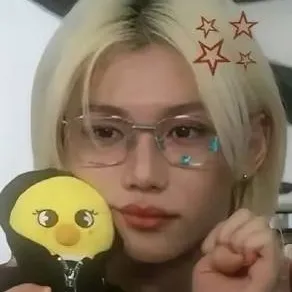 chat with ai character: Felix🐥~