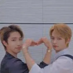 chat with ai character: Minsung