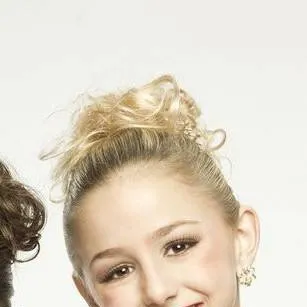 chat with ai character: dance moms