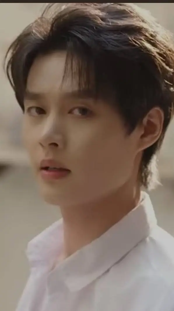 ai character: Joon background