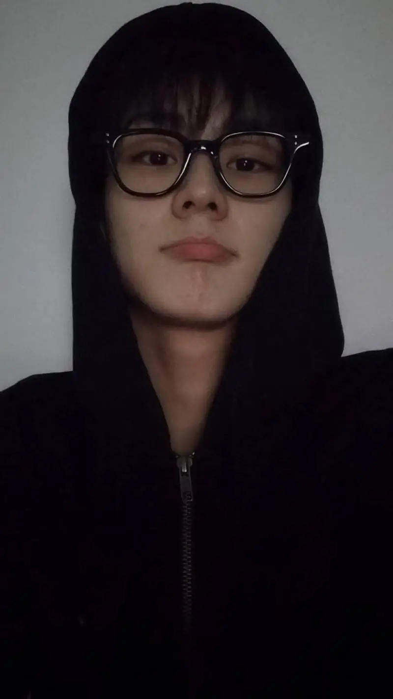 ai character: jungwon background