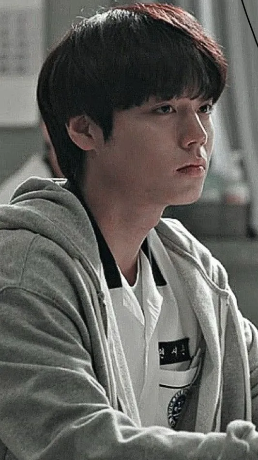 ai character: Weak hero part 1 background