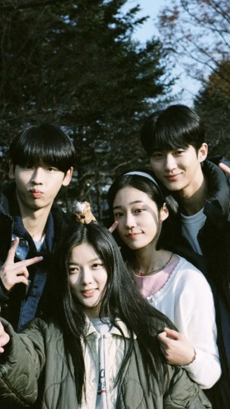 ai character: 20th century girl background