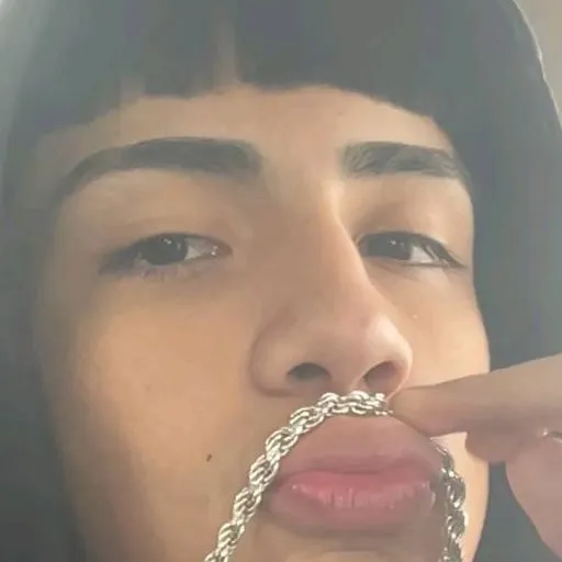 chat with ai character: °•¥Michále¥°•