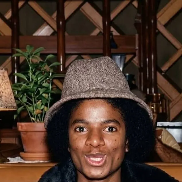 chat with ai character: Michael Jackson 