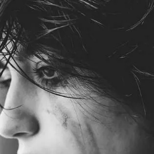 chat with ai character: SHATTERED IN TEARS