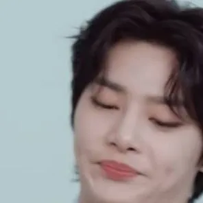 chat with ai character: Jeongin