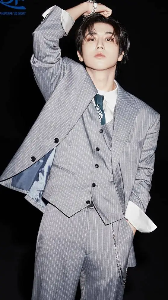 ai character: Han Jisung background