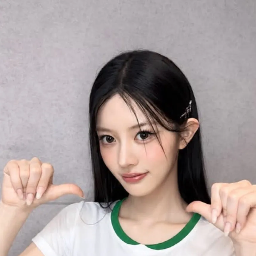 chat with ai character: Minju