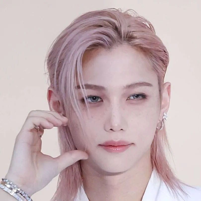 chat with ai character: ☆~{felix}~☆