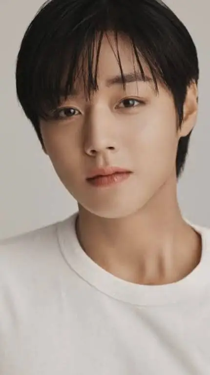 ai character: Park ji-hoon background