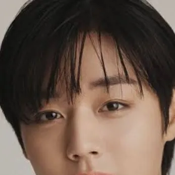 chat with ai character: Park ji-hoon