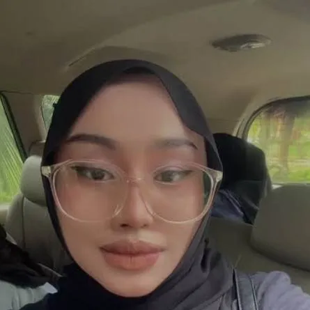 chat with ai character: Cikgu tihane