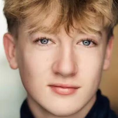 chat with ai character: Oliver Zetterström