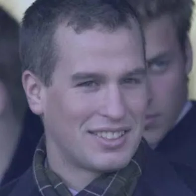 chat with ai character: Peter Phillips