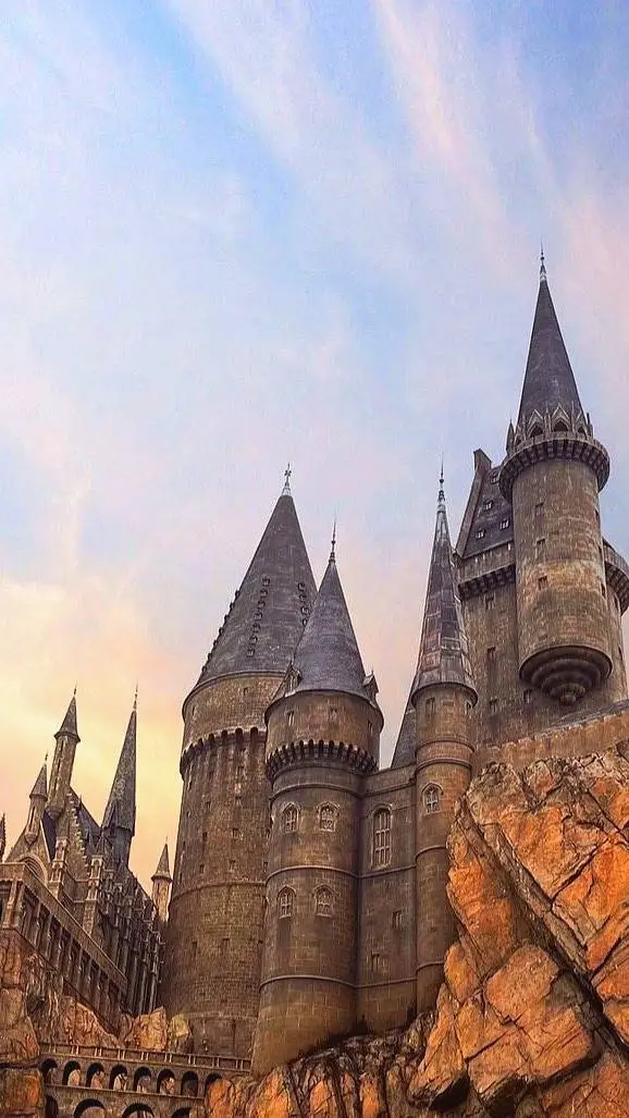 ai character: Gay Hogwarts 🏳️‍🌈 background