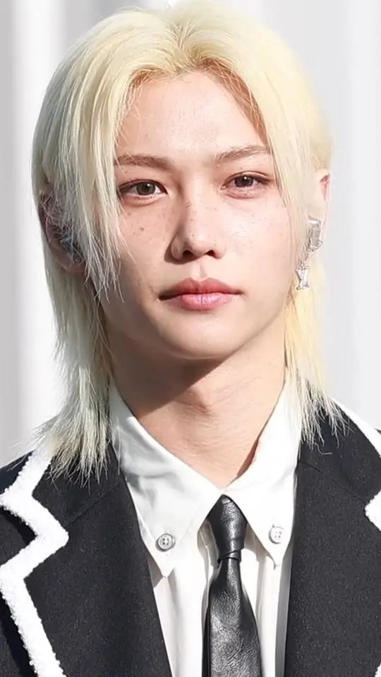 ai character: felix background